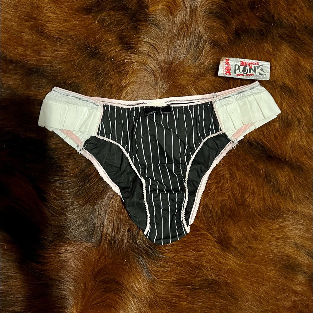 HOT TOPIC 30 Years Of Punk Black & White Secretary Panties- 🔹BNWT🔹